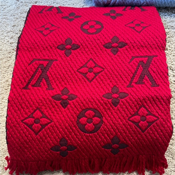 Louis Vuitton Scarf - Picture 1 of 2